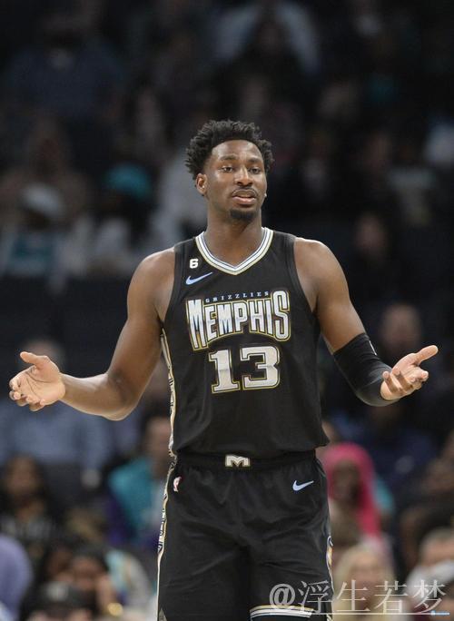 小贾伦-杰克逊全场贡献12分5板3助,三分手感欠佳仅3投0中 小贾伦-杰克逊全场贡献12分5板3助,三分手感欠佳仅3投0中