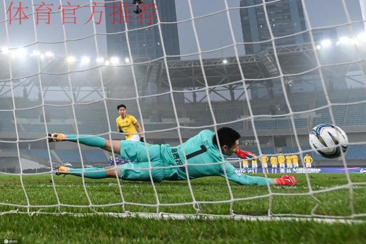 足协杯半决赛第二回合 苏宁点球大战胜泰达冲进决赛 足协杯半决赛第二回合 苏宁点球大战胜泰达冲进决赛